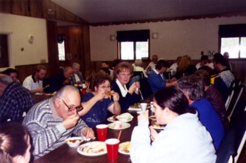 Church dinner1