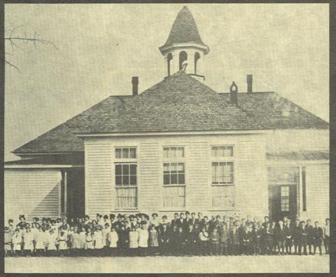 1905 picture of Rosewood School 