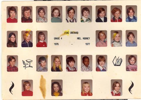 1976-1977 4th Grade Graduating Class