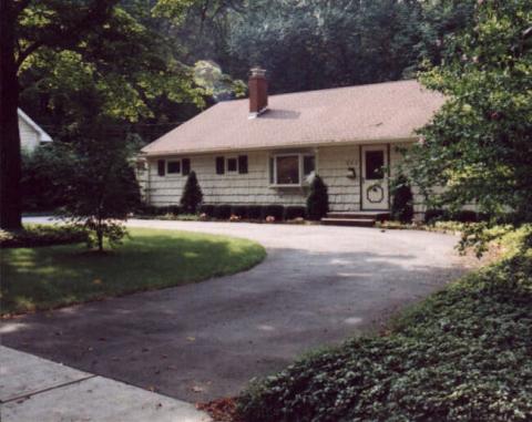 383 Durie Avenue : Roger Garrett's Home