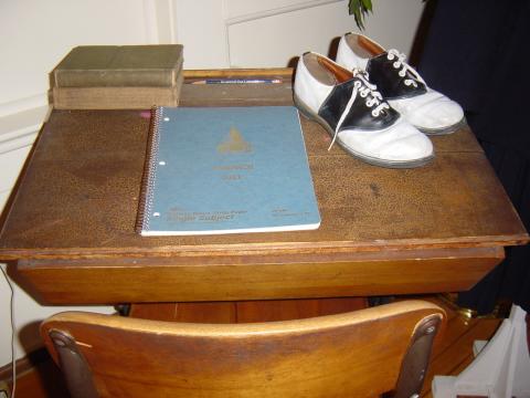 desk, shoes, notebook pub