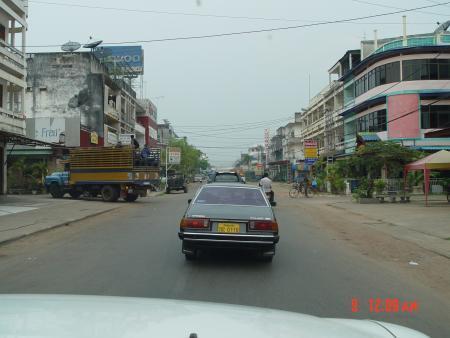 Poor DwnTwn Laos