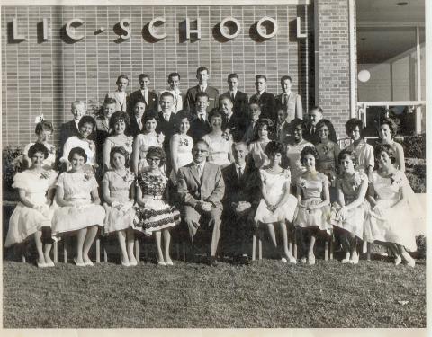 Mr. Jagoe 1962 Grade 8 Graduation Room 1