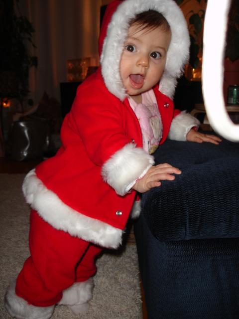 Santa Brai discovers tongue!