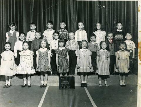 Loretta_Greenwood_1957_Kindergarten_Photo