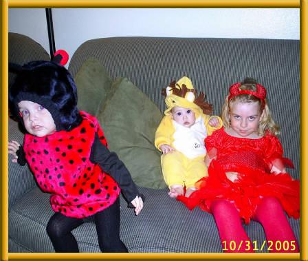 sammy, emily, kiersten halloween 2005