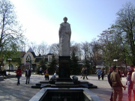 Statue in Nikolaev, Ukraine