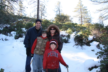 Family - Snow - Dec 08
