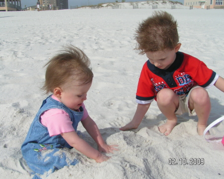 Baylor and Katy at Pcola Beach 2/09