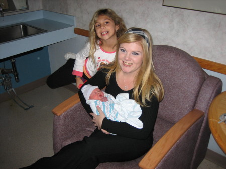 Aunt Jen and sister Katlyn with Lillie