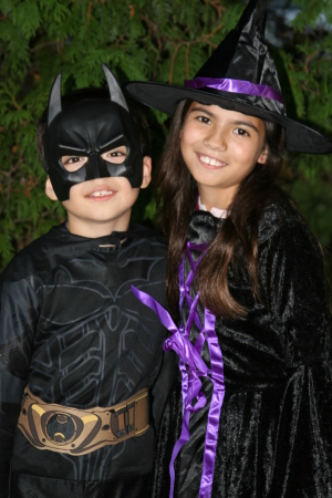 Colton and Cailyn on Halloween 2008