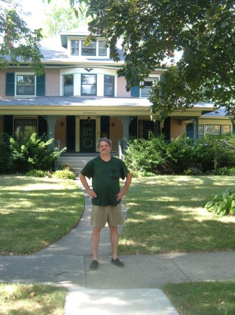 Tony in front of OakPark house 2008