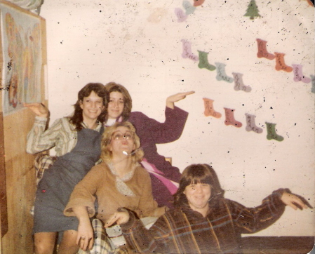 the roommates Christmas 1982