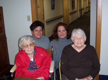 Susan & Linda w/ Mother & Grandma (age 106)