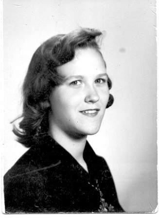 Carolyn Gibbons' Classmates profile album