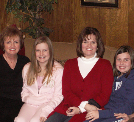 Deanna, mom Dyanne, daughters Emily and Meagan