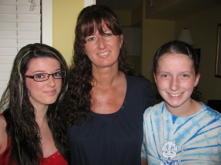 Krista, my daughter   with her daughters Kasey & Kari