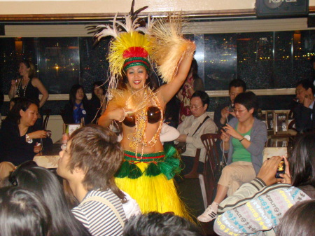 Entertainment on dinner cruise