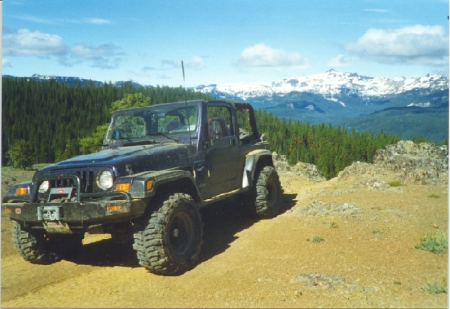 Jeep at Rimrock lake