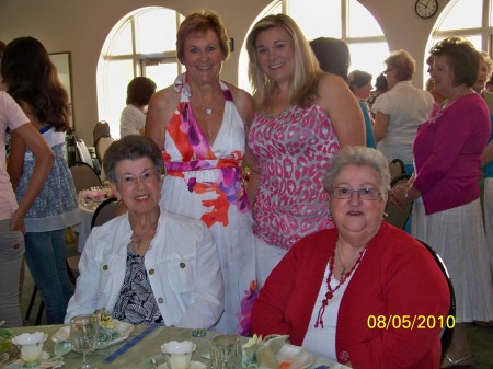 Grandma, Aunt Lorraine, Kristi and Me