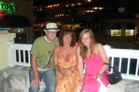 Phil, me & Courtney - Cancun 2008