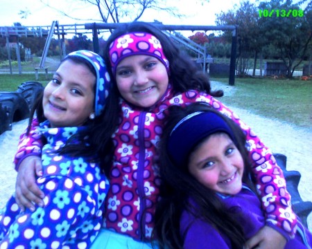 Aja, Maya & Syra ~ Fall 2008