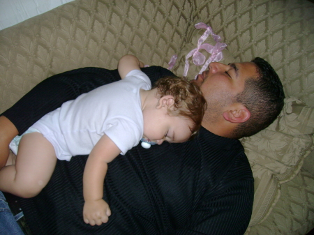 Daddy and Noah snoozing