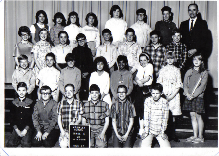 Mr Peterson's 5th grade class of 1966-67