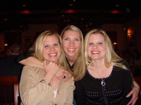 Me, Lesley & Kelley Akins, Spring 2008