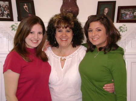 Dawn with daughters Leah and Jillian