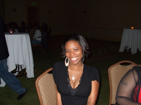 Nikia" Niki" Dixon's Classmates® Profile Photo