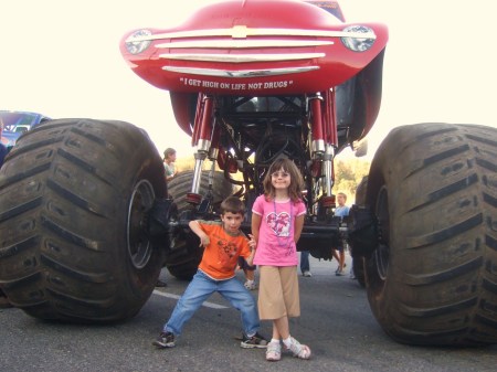 BIG TRUCKS, LITTLE KIDS