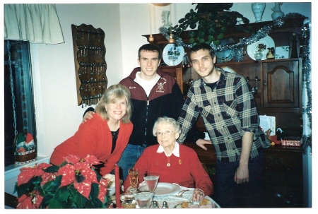 grandma kathy mike & ryan christmas 2007