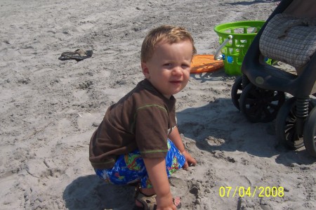 DANTE'S FIRST TIME AT THE BEACH!!