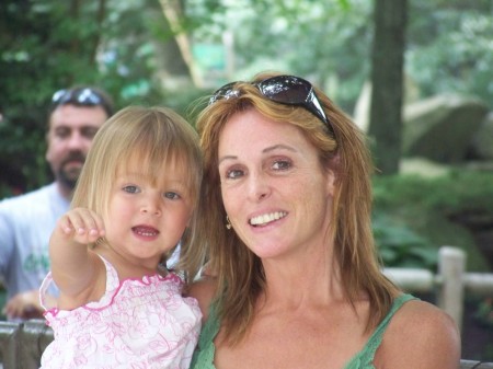 Elizabeth and Mommy at the Zoo