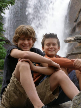 Quinn and Hayden, hiking in Colorado