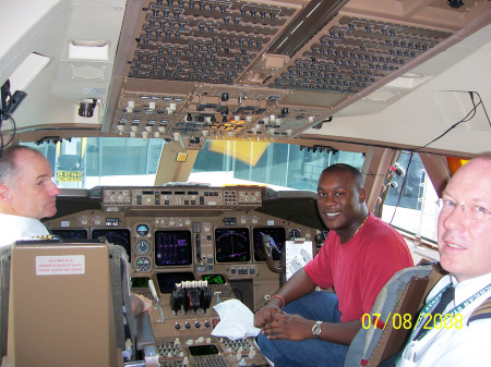 747 Cockpit