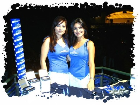 Our promo girls Estelle and Sarah