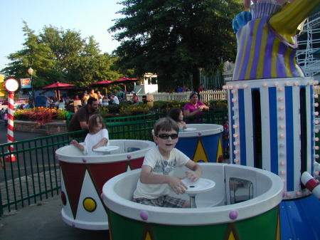 Chet at Lake Compounce