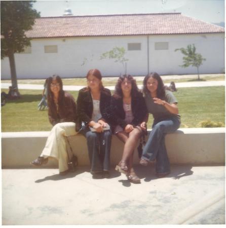 Gloria,Christina & Marcelina,Martha