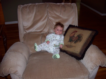 Luke chillin at Nanna's