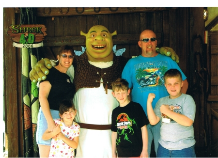 Fun with Shreck at Universal Studios 3/06