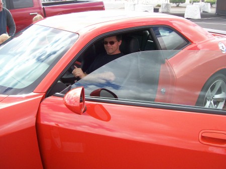 me trying out the 09 dodge challenger
