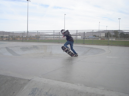 Tyler Shredding the bowl.