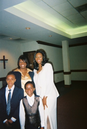 Kendra & son Elijah, Angie & son Ashanti