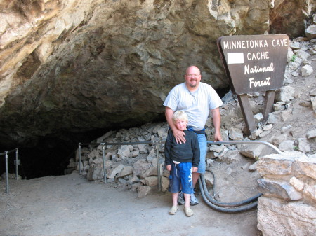 Minnetonka cave tour