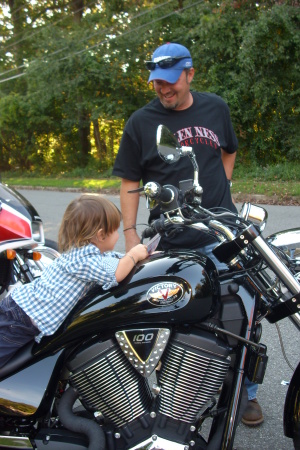 Steve and his bike with my newest nephew