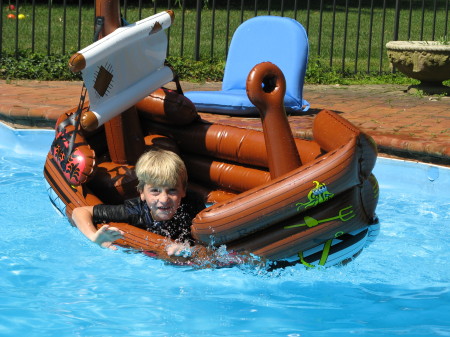 MAXX OVERBOARD!  Our Pool last summer 08