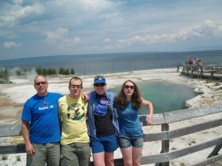 Family picture, Yellowstone 6/2007: