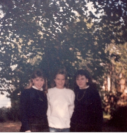 Lori Robbins, me & Daphne Doyle